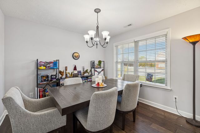 2906 Dusenburg Dr, Christiana, TN 37037