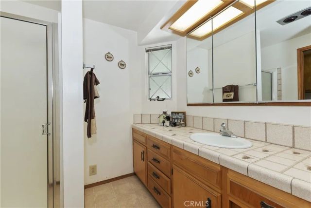 325 Brentwood, Lake Arrowhead, CA 92352