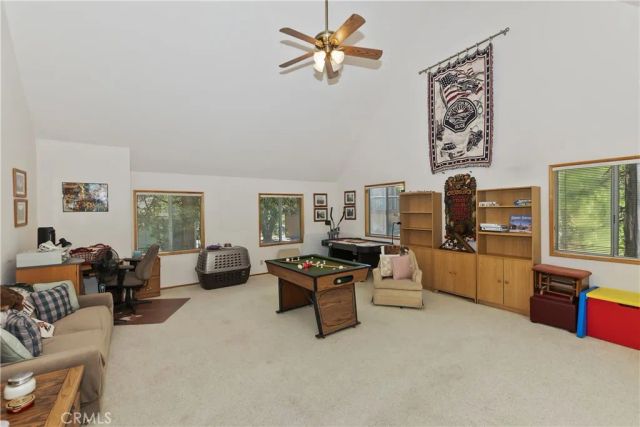 325 Brentwood, Lake Arrowhead, CA 92352