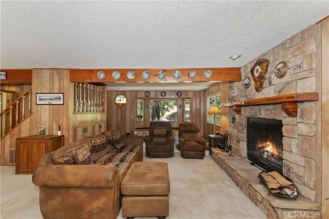 325 Brentwood, Lake Arrowhead, CA 92352