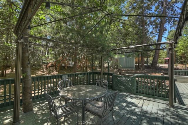 325 Brentwood, Lake Arrowhead, CA 92352