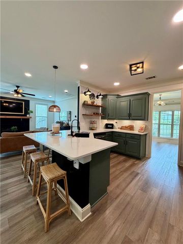 1117 Cotton Oak Drive, Lawrenceville, GA 30045