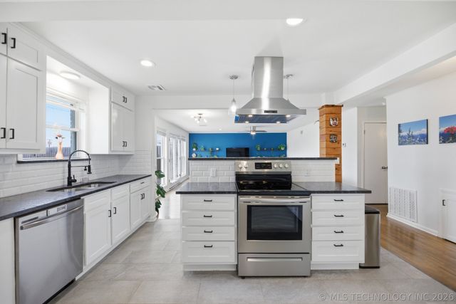 6217 E 24th Street, Tulsa, OK 74114