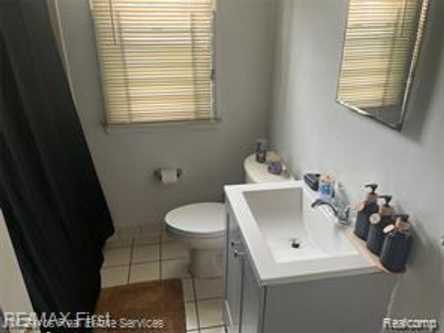 8810 Farmbrook Street, Detroit, MI 48224