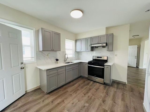 539 Washington St 3, Quincy, MA 02169