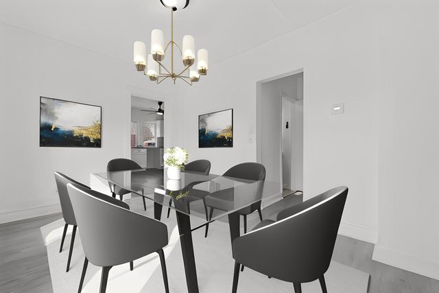 52 Wisconsin Avenue, Waukegan, IL 60085