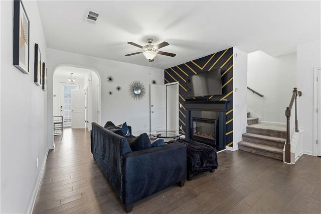 2275 Rolling Trail, Lithonia, GA 30058