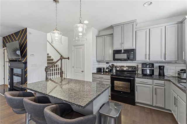 2275 Rolling Trail, Lithonia, GA 30058