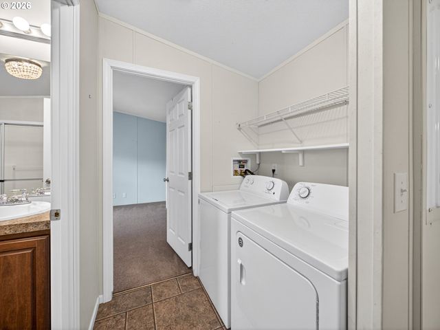 2696 Se PALMQUIST Rd, Gresham, OR 97080