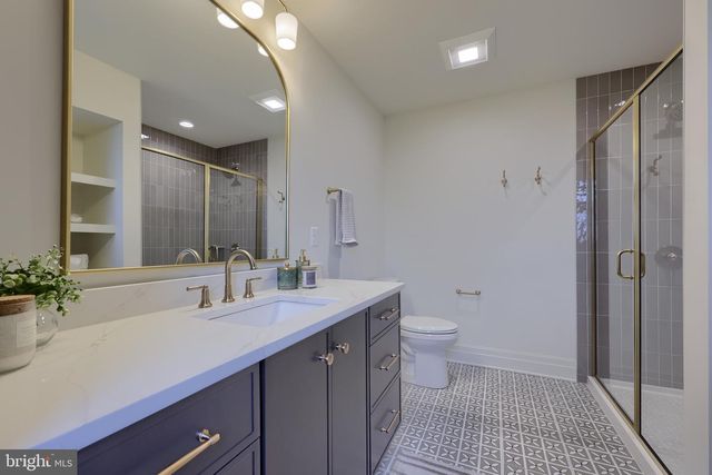 72 BOMBERGER RD, Lititz, PA 17543