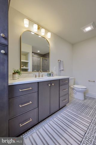 72 BOMBERGER RD, Lititz, PA 17543