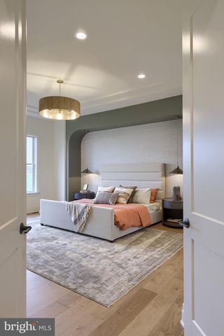 72 BOMBERGER RD, Lititz, PA 17543