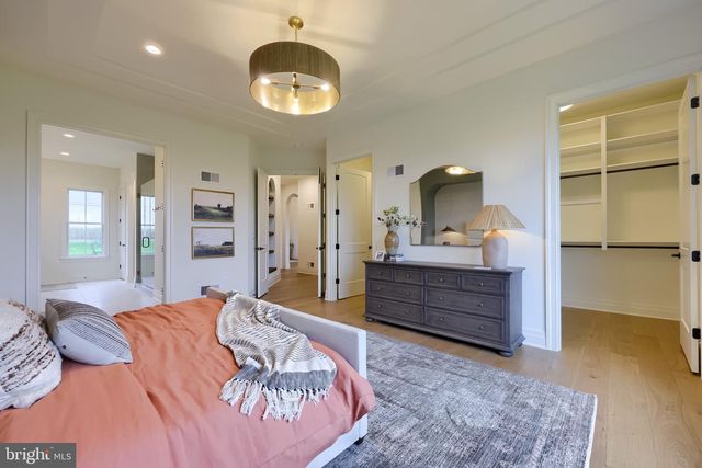 72 BOMBERGER RD, Lititz, PA 17543