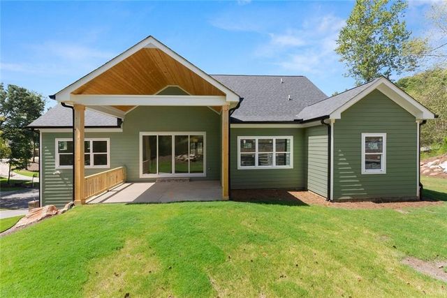 3109 Winding Lake, Gainesville, GA 30504