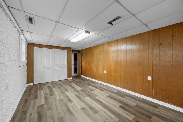 3006 Wayne Ave, Iowa City, IA 52240