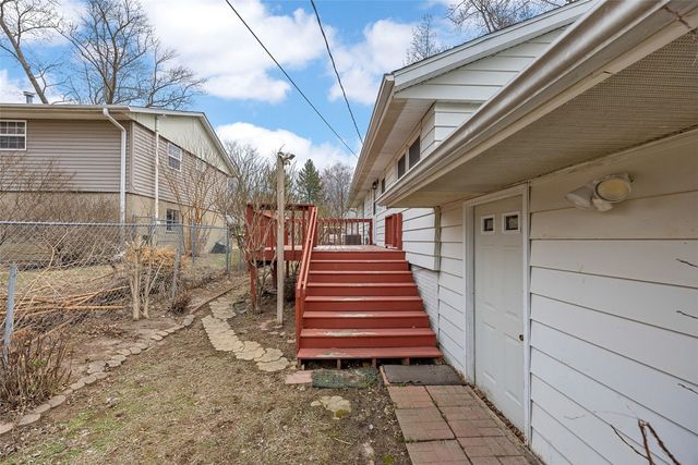 3006 Wayne Ave, Iowa City, IA 52240