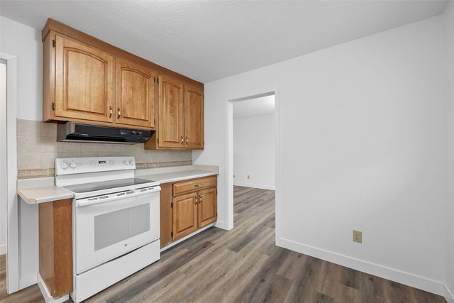 3006 Wayne Ave, Iowa City, IA 52240