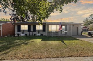 33233 Lyndon Street, Livonia, MI 48154
