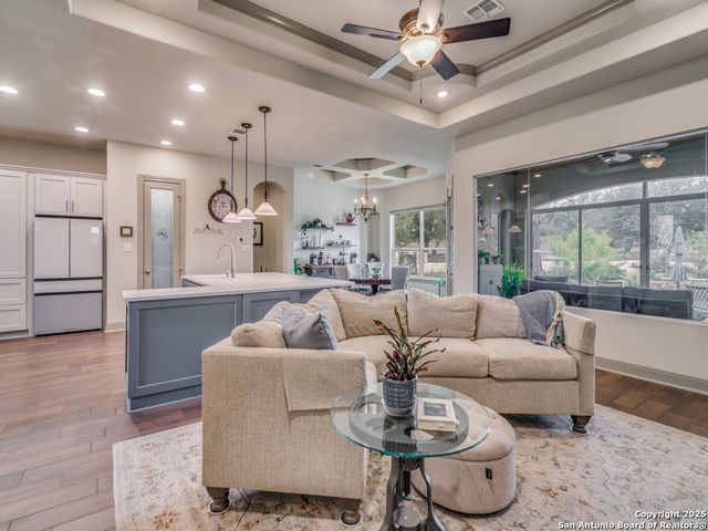 121 Pond View, Spring Branch, TX 78070