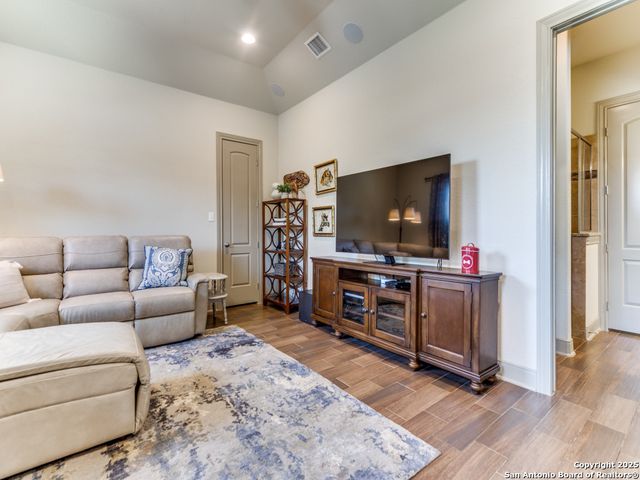 121 Pond View, Spring Branch, TX 78070