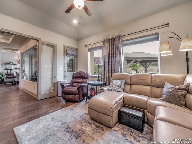 121 Pond View, Spring Branch, TX 78070