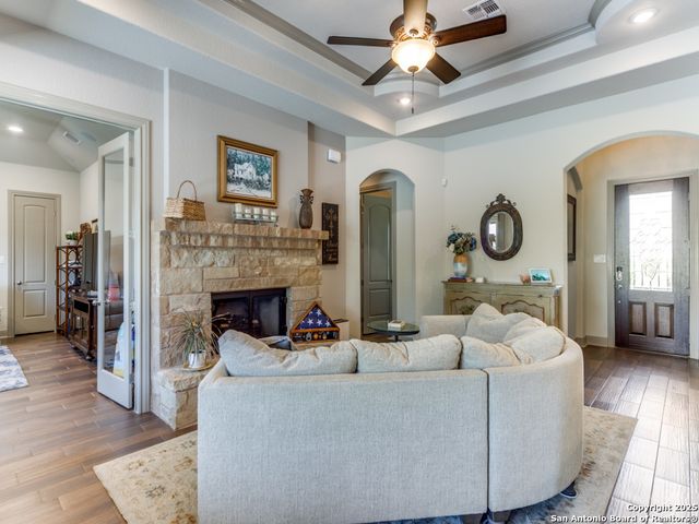 121 Pond View, Spring Branch, TX 78070