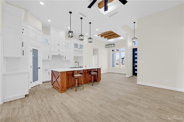 151 E Irvine Avenue, Alamo, TX 78516