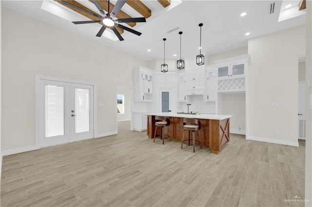 151 E Irvine Avenue, Alamo, TX 78516