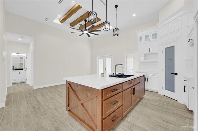 151 E Irvine Avenue, Alamo, TX 78516