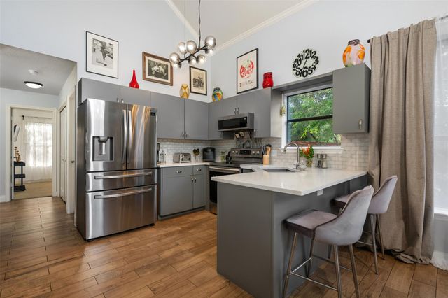 1204 Summit Edge DR, Austin, TX 78732