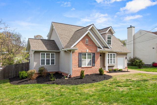 412 Brownstone St, Old Hickory, TN 37138