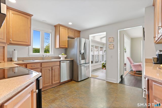 10 Millspaugh Drive, Fairfield, CT 06824