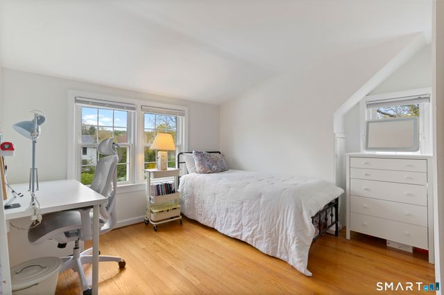 10 Millspaugh Drive, Fairfield, CT 06824