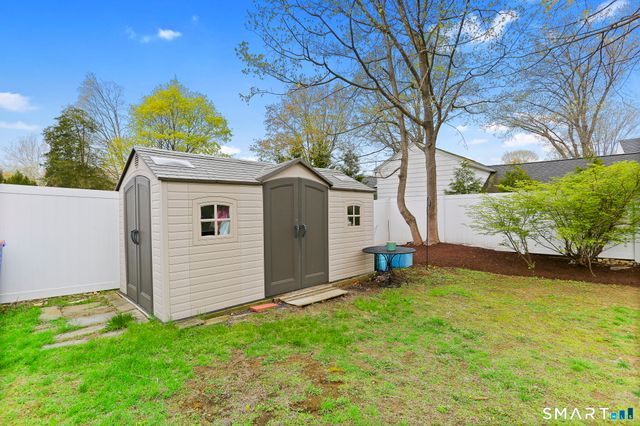 10 Millspaugh Drive, Fairfield, CT 06824