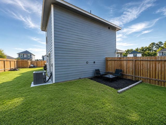 9715 Marie Village Court, Conroe, TX 77306