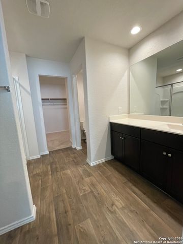 852 Armadillo, Seguin, TX 78155