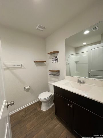 852 Armadillo, Seguin, TX 78155