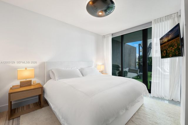 1451 Brickell Ave 903, Miami, FL 33131