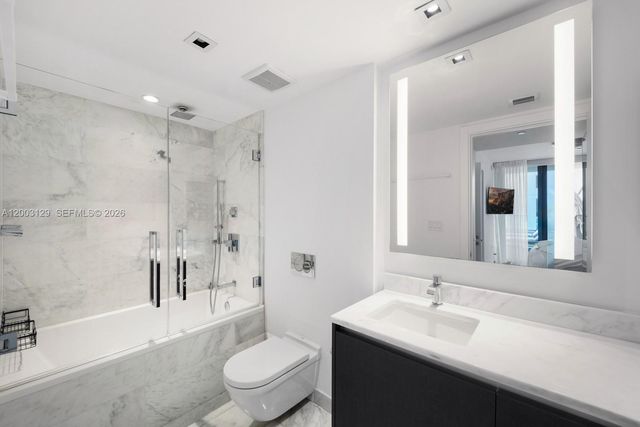 1451 Brickell Ave 903, Miami, FL 33131