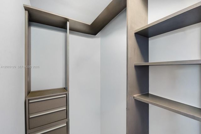 1451 Brickell Ave 903, Miami, FL 33131