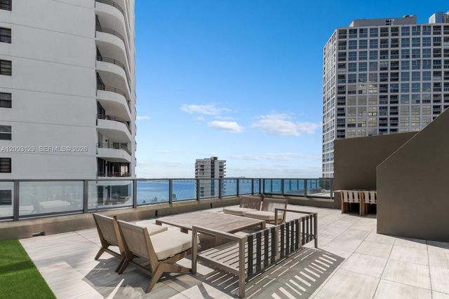 1451 Brickell Ave 903, Miami, FL 33131