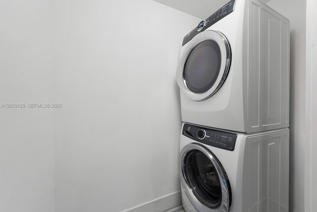 1451 Brickell Ave 903, Miami, FL 33131