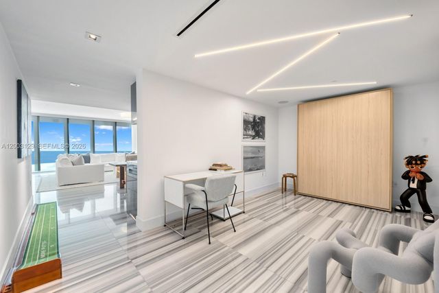 1451 Brickell Ave 903, Miami, FL 33131