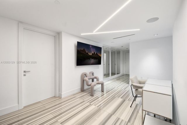 1451 Brickell Ave 903, Miami, FL 33131