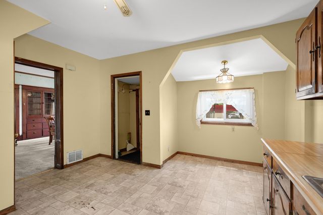 323 Erie Street, Saint Paul, MN 55102