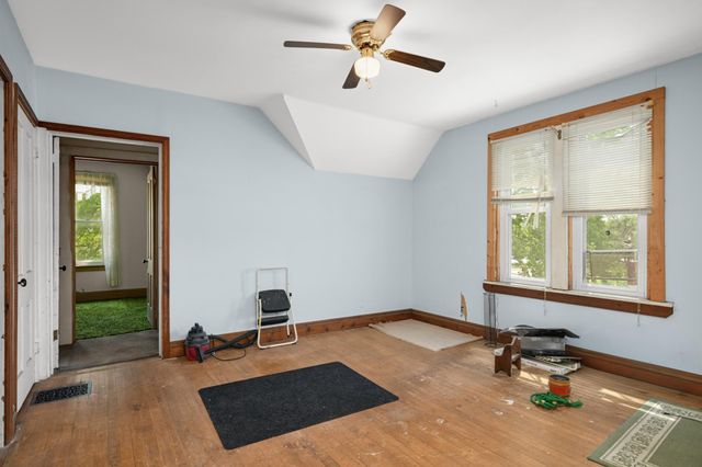 323 Erie Street, Saint Paul, MN 55102