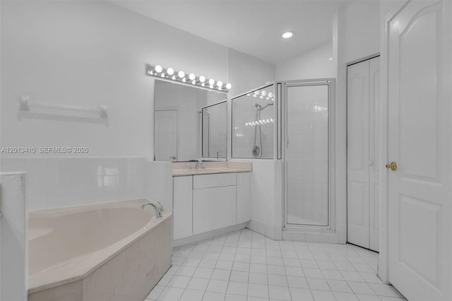 9803 NW 32nd St, Doral, FL 33172
