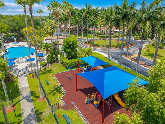 9803 NW 32nd St, Doral, FL 33172
