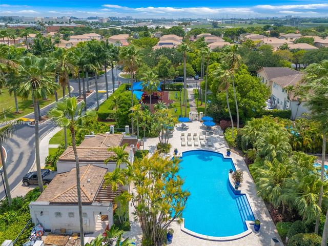 9803 NW 32nd St, Doral, FL 33172