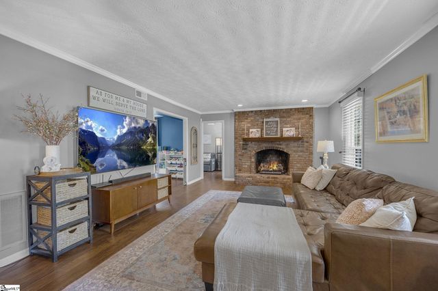 105 Yorktown Court, Easley, SC 29642